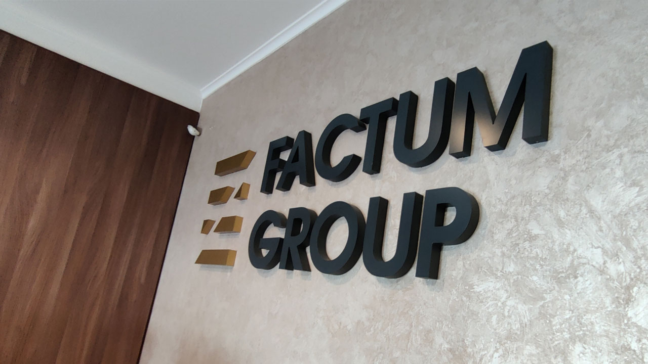 Вывеска Factum Group
